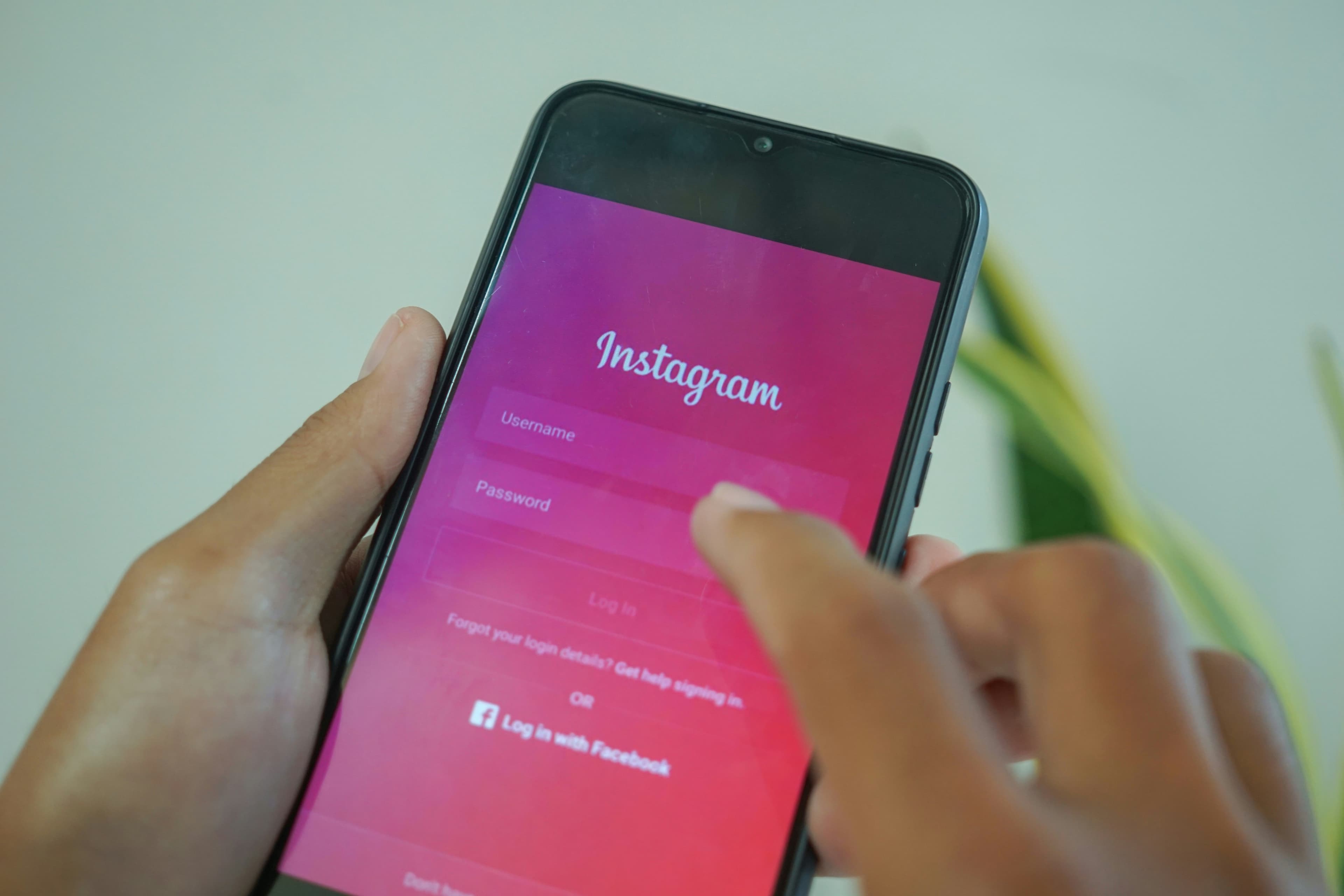 How to Boost Instagram Reach with Microtask-Based Promotion Image